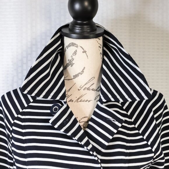 Cabi Size S blue/white stripe lightweight fitted nautical-themed jacket/trenchco - Picture 6 of 14